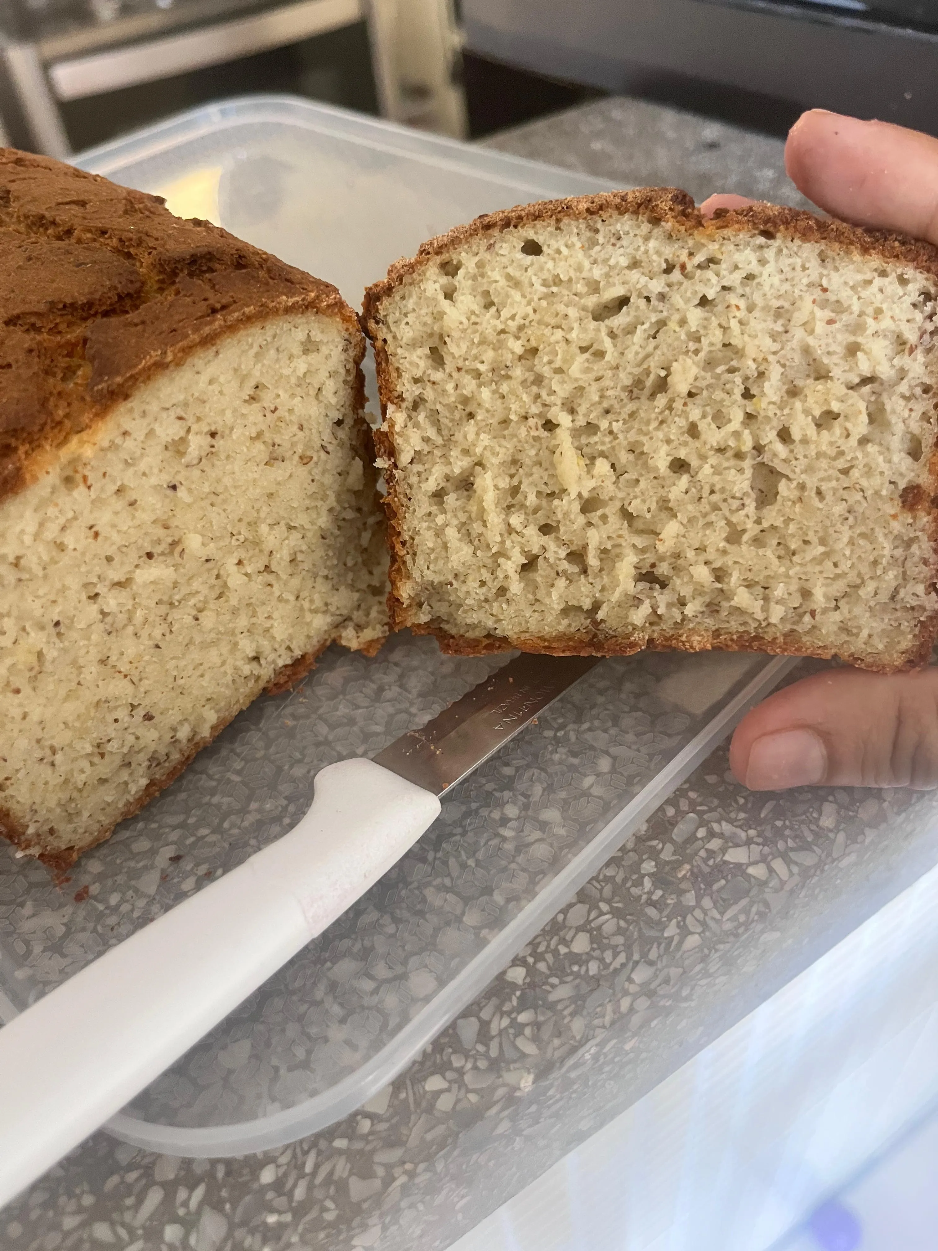 Pão artesanal de grãos